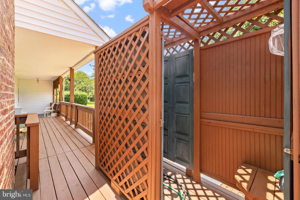 8268 MEADOWS ROAD