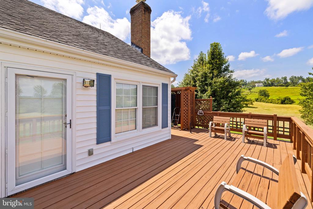 8268 MEADOWS ROAD