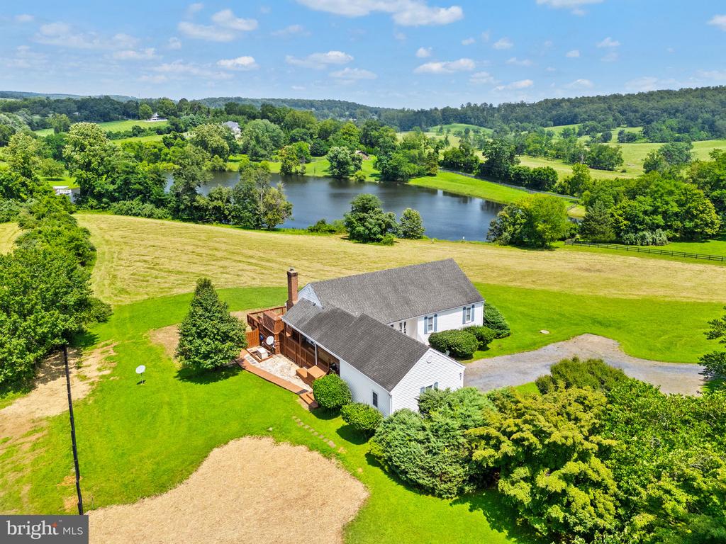 8268 MEADOWS ROAD