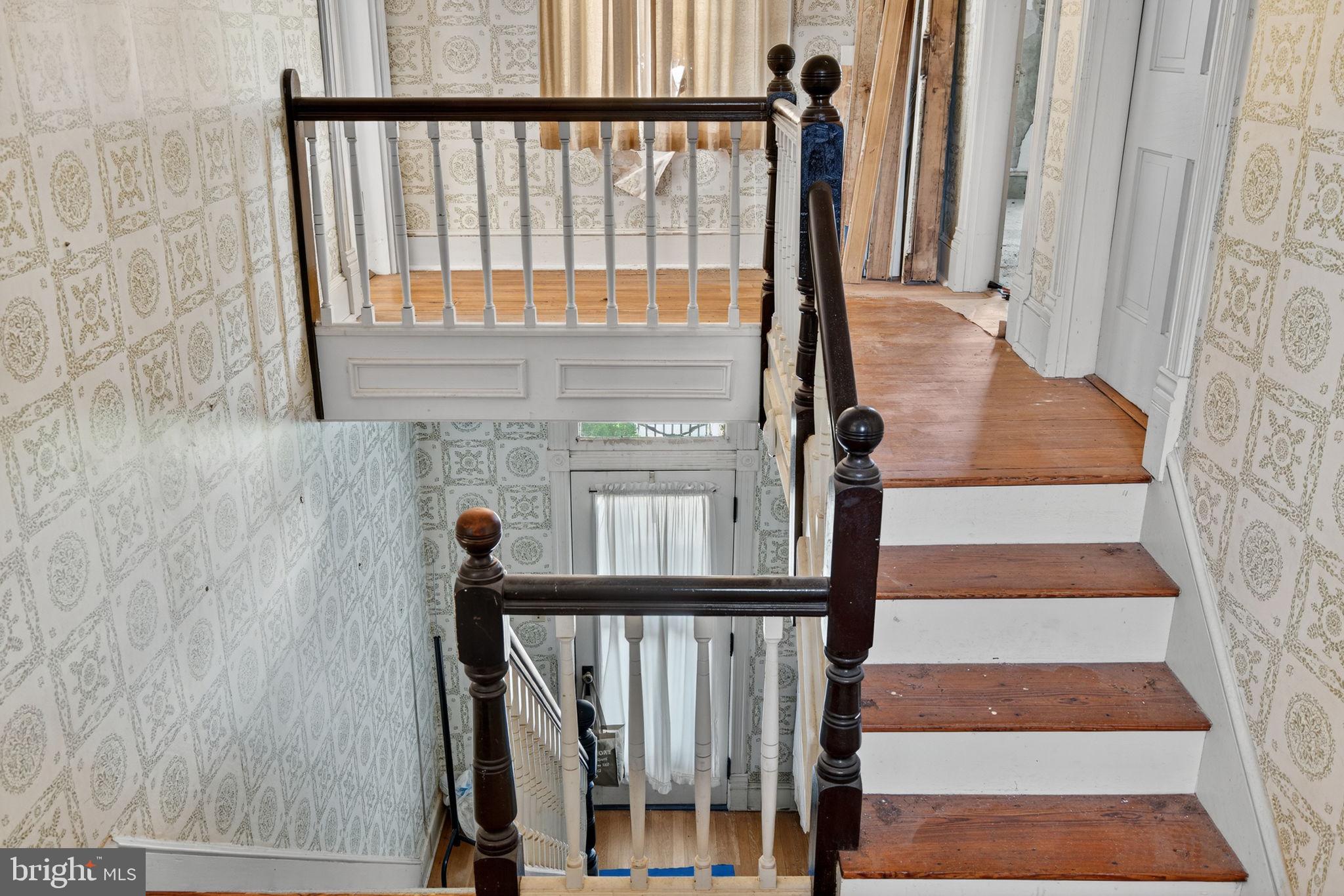 273 WATERLOO STREET