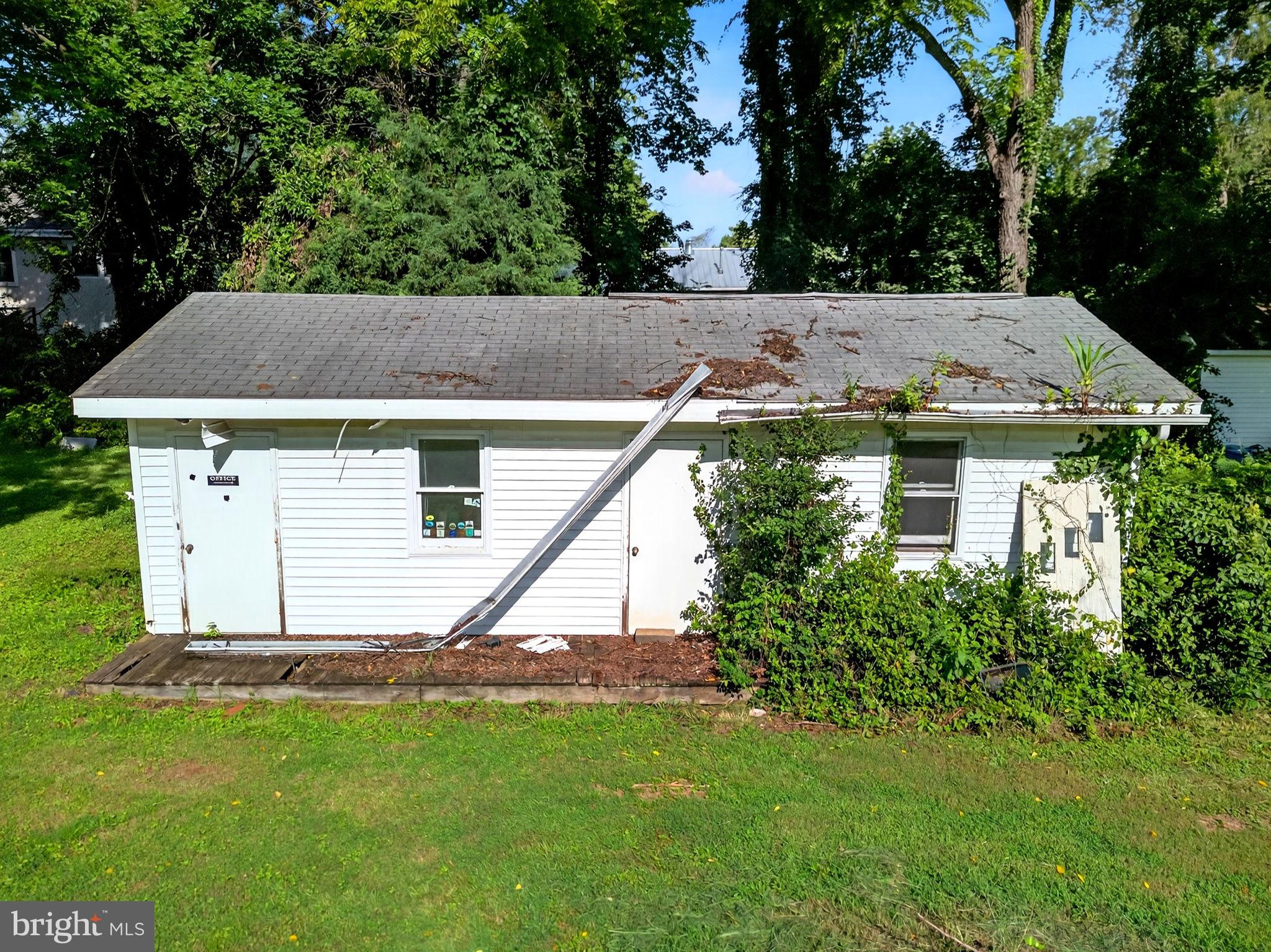 273 WATERLOO STREET