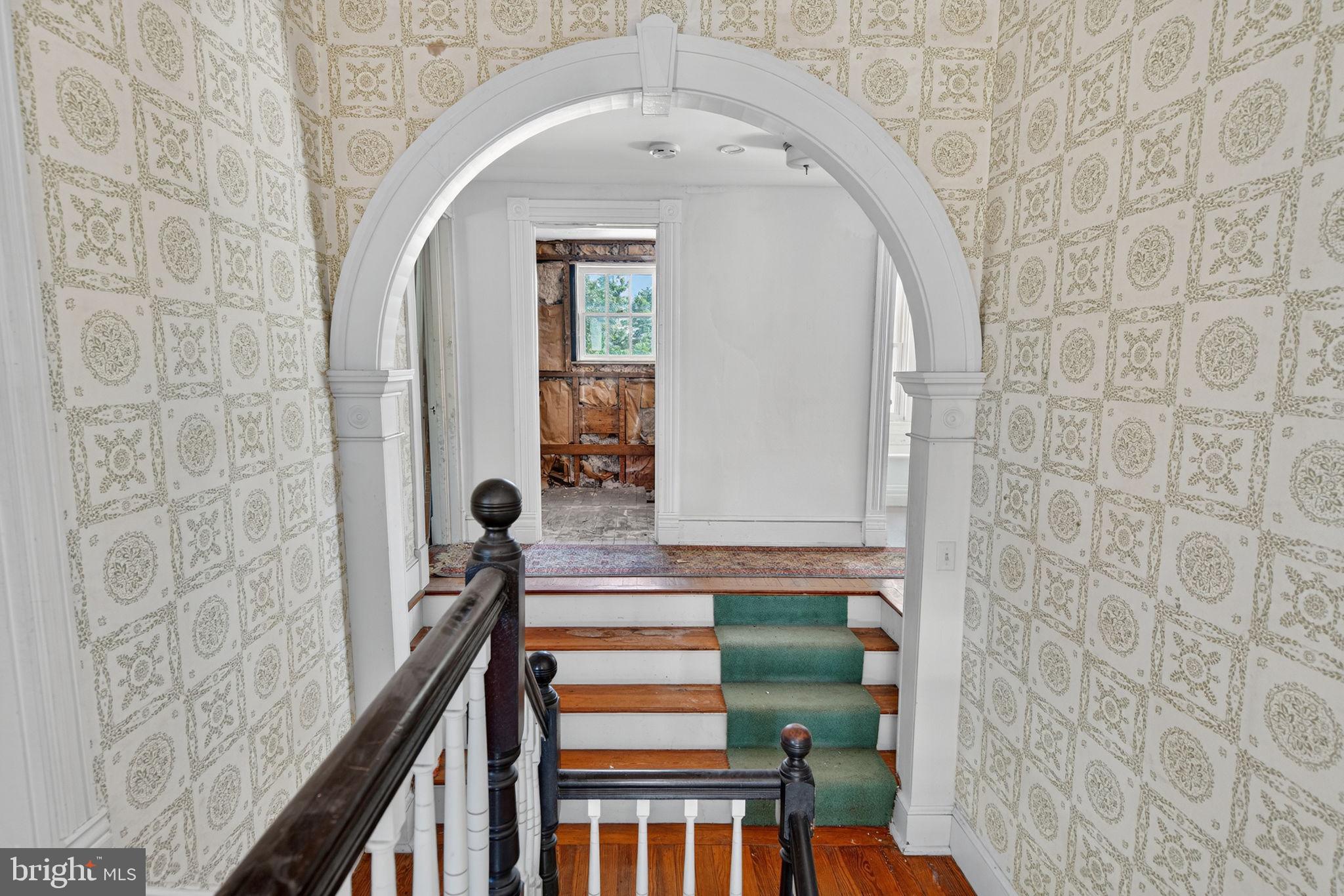 273 WATERLOO STREET