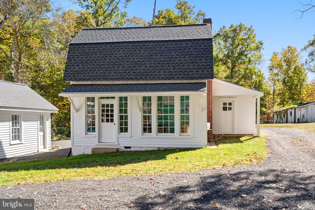 4561 WESTON ROAD