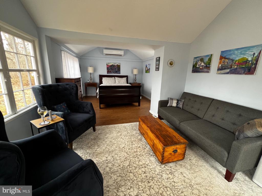4561 WESTON ROAD