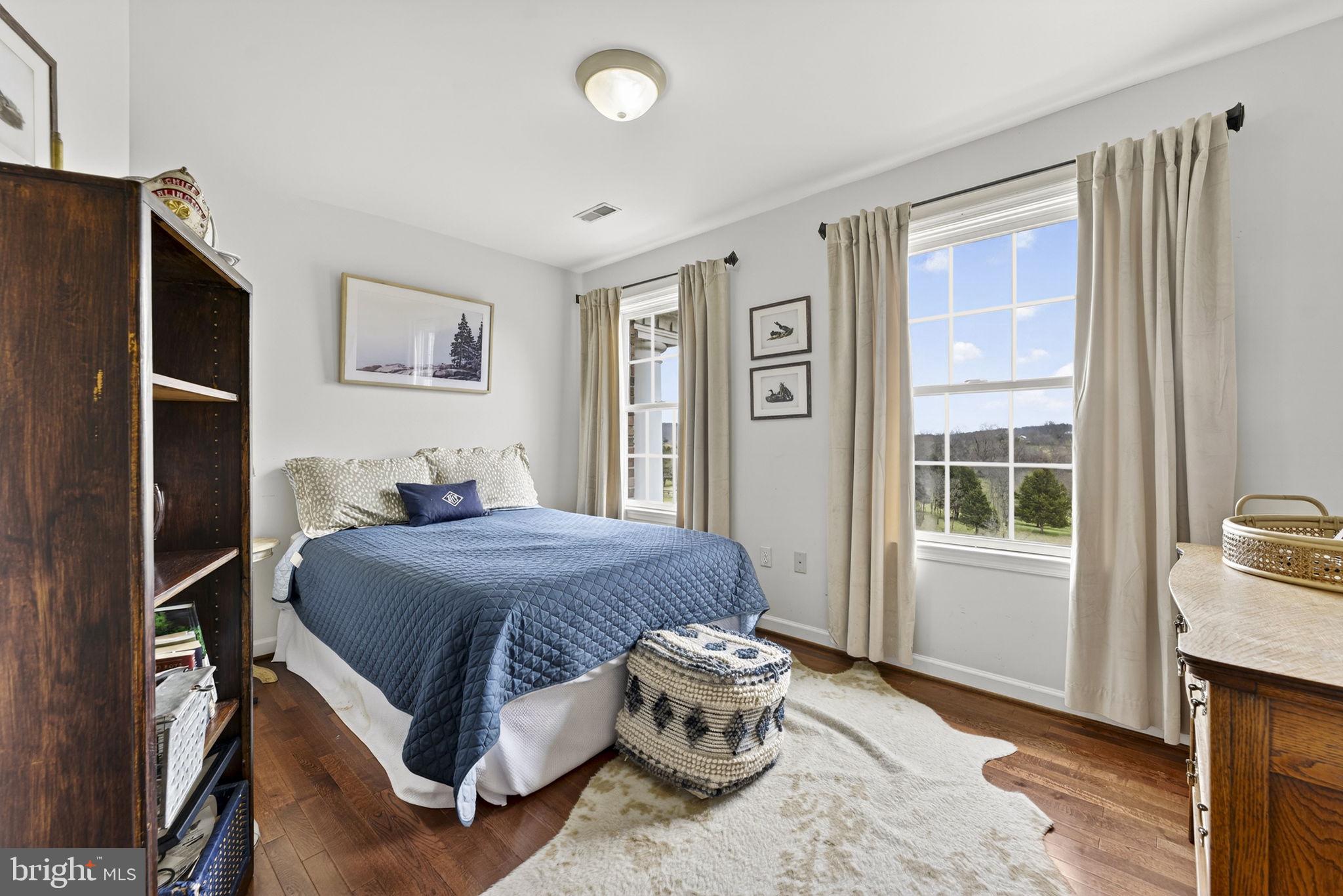 6576 TIMOTHY LANE