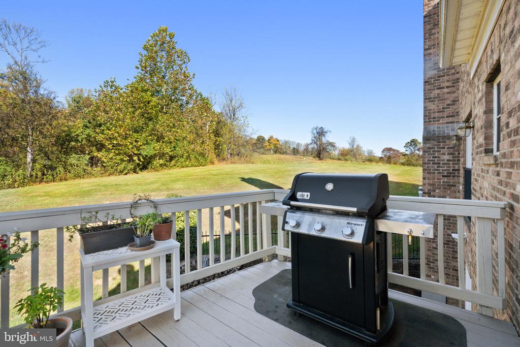 6576 TIMOTHY LANE