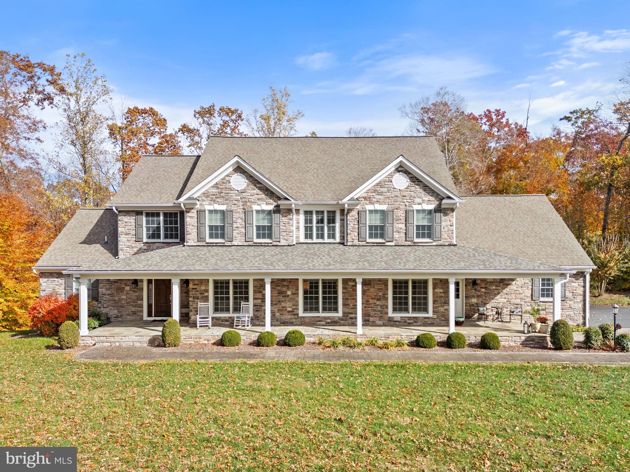 8485 ROGUES ROAD