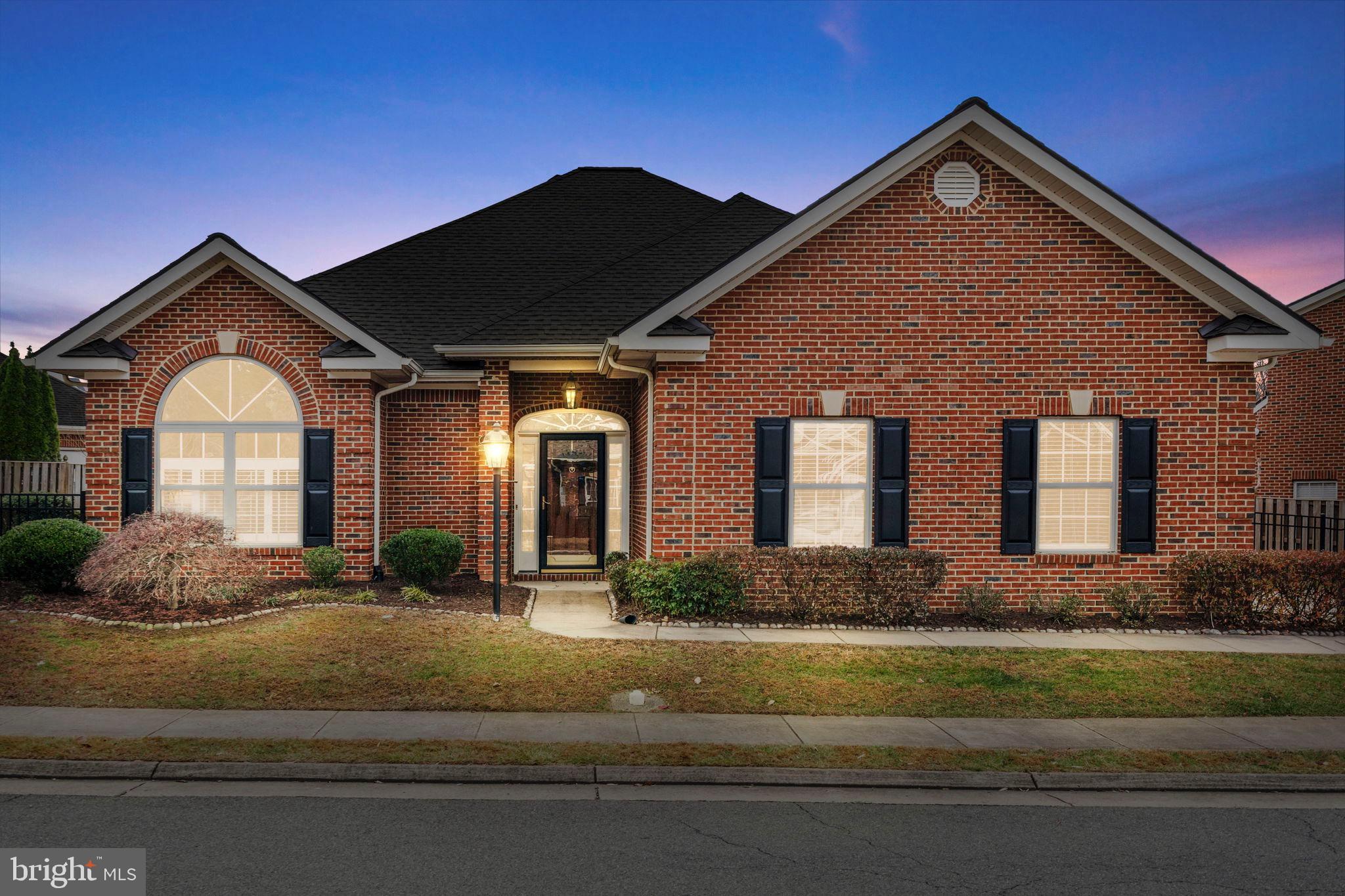 238 CARRIAGE CHASE CIRCLE