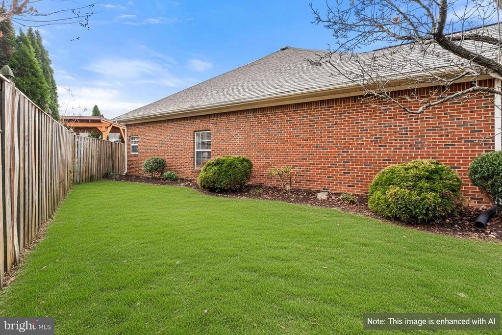 238 CARRIAGE CHASE CIRCLE