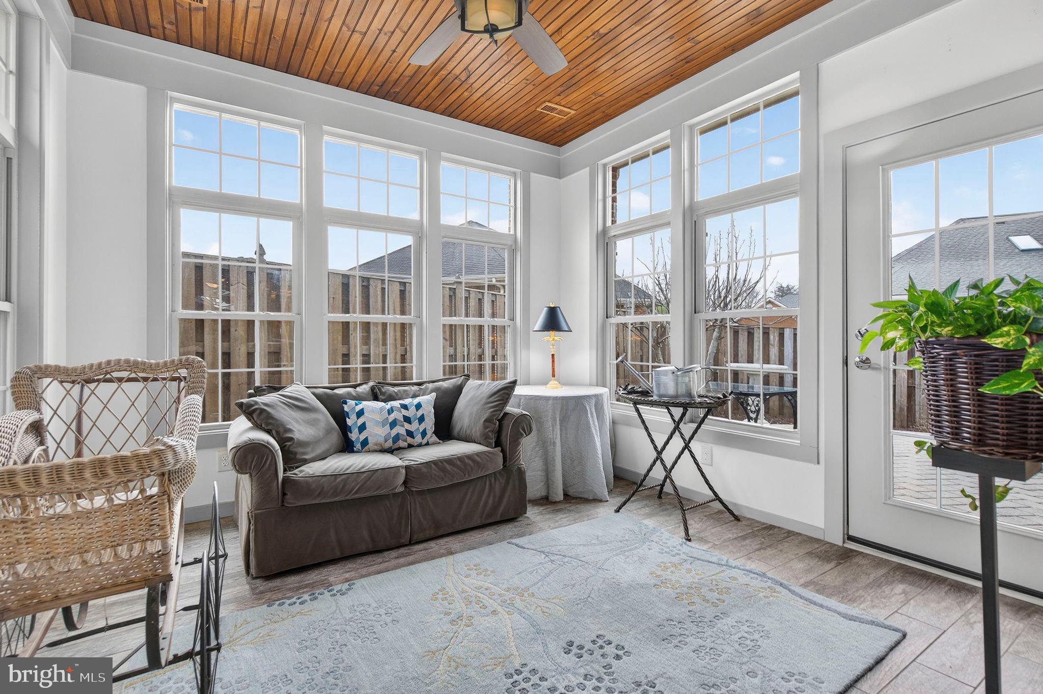 238 CARRIAGE CHASE CIRCLE