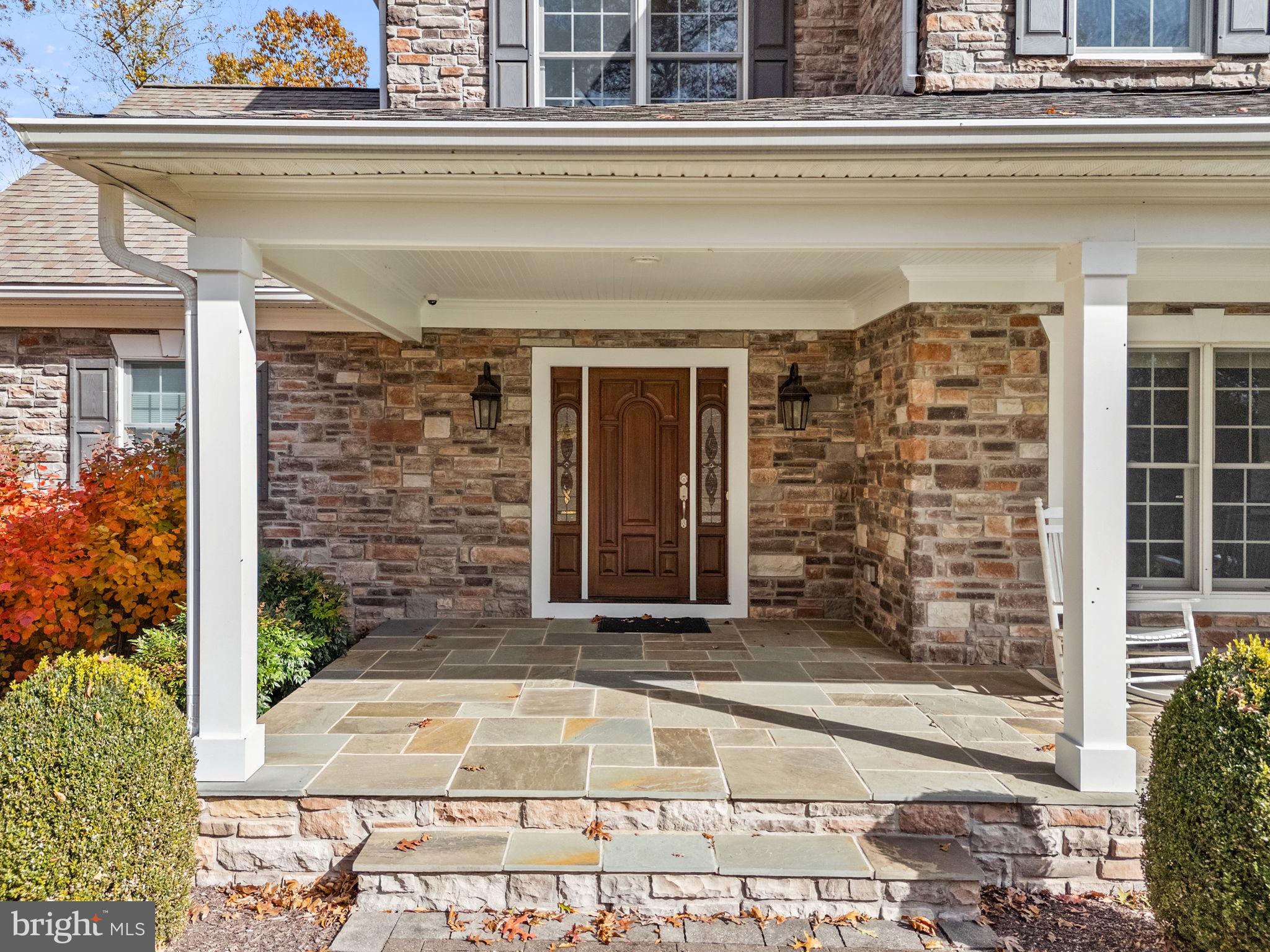 8485 ROGUES ROAD