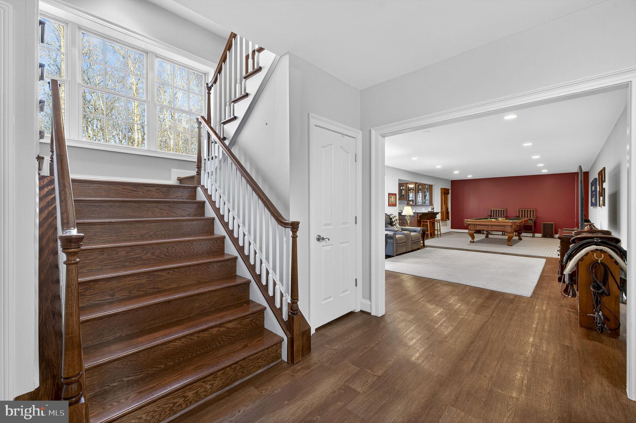 8485 ROGUES ROAD