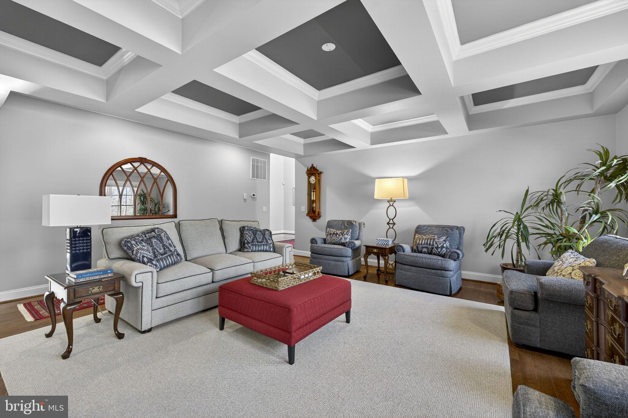 8485 ROGUES ROAD