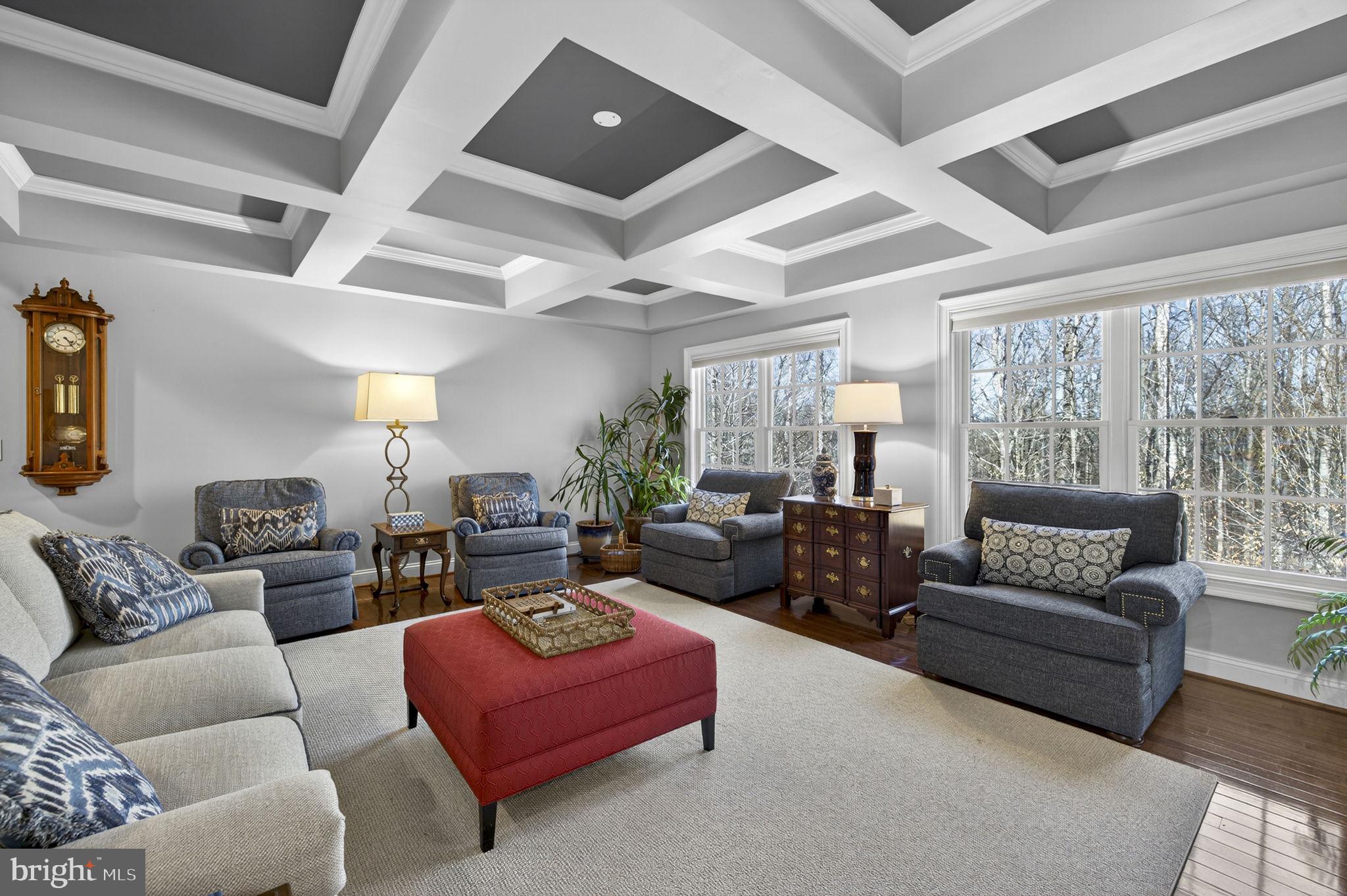 8485 ROGUES ROAD