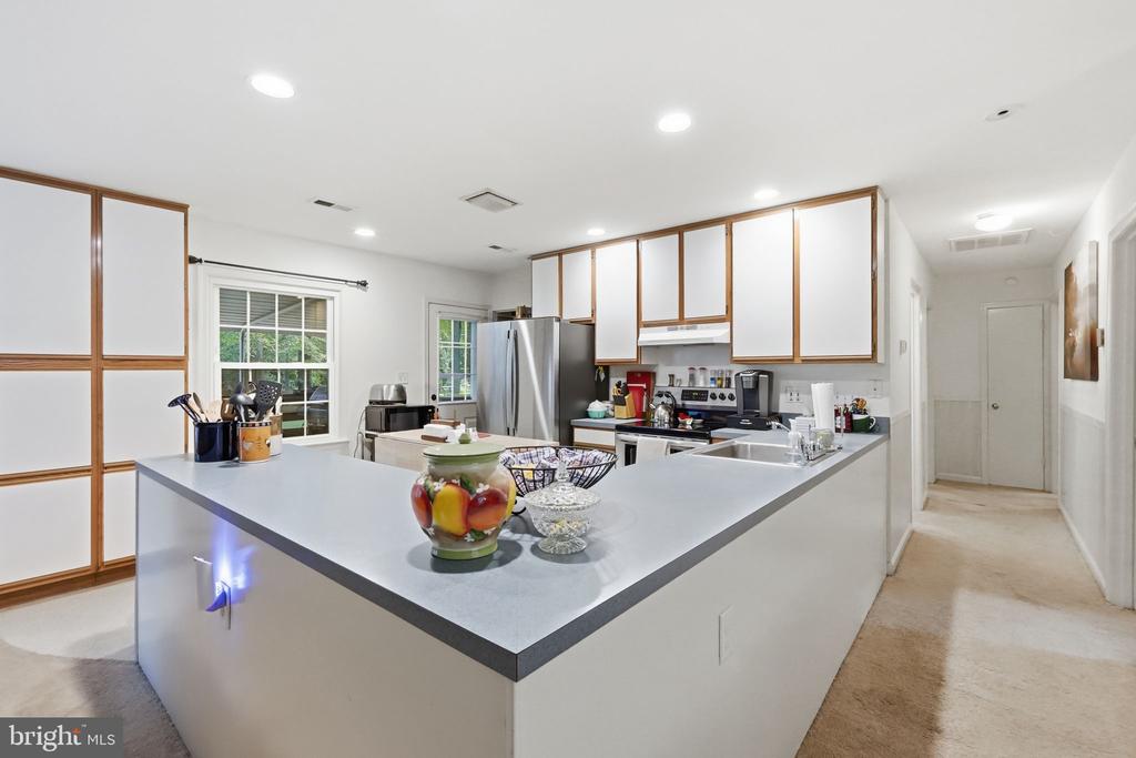 5171 GRACE CHURCH LANE