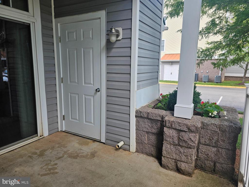 6161 WILLOW PLACE Unit: 106