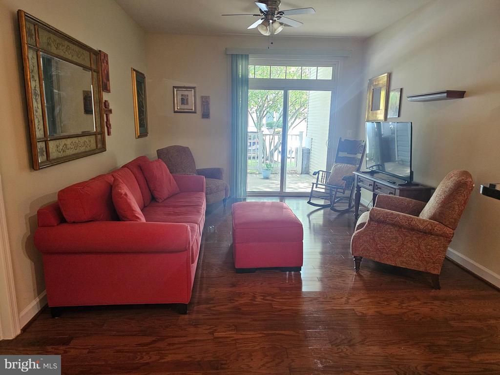 6161 WILLOW PLACE Unit: 106