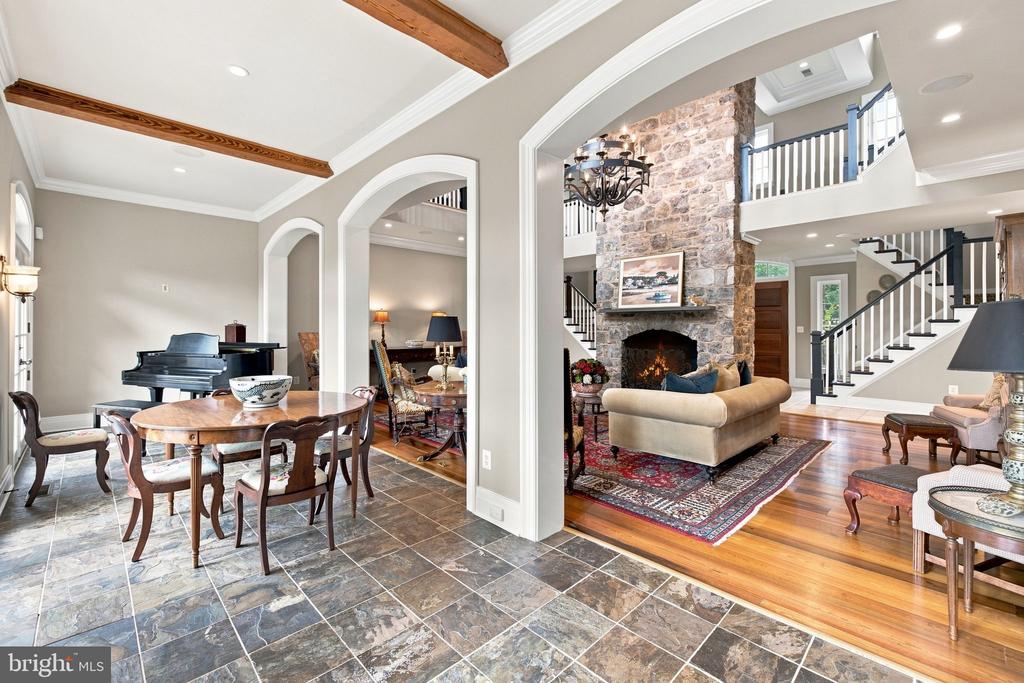 35387 CREEK RIDGE LANE