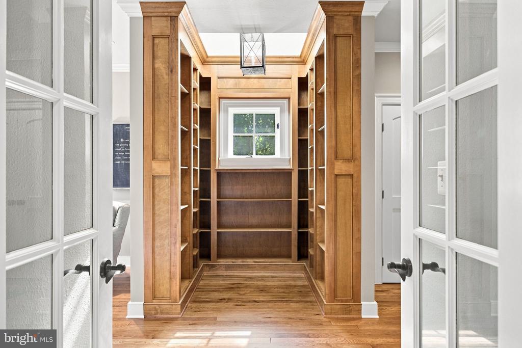 35387 CREEK RIDGE LANE