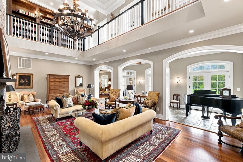 35387 CREEK RIDGE LANE