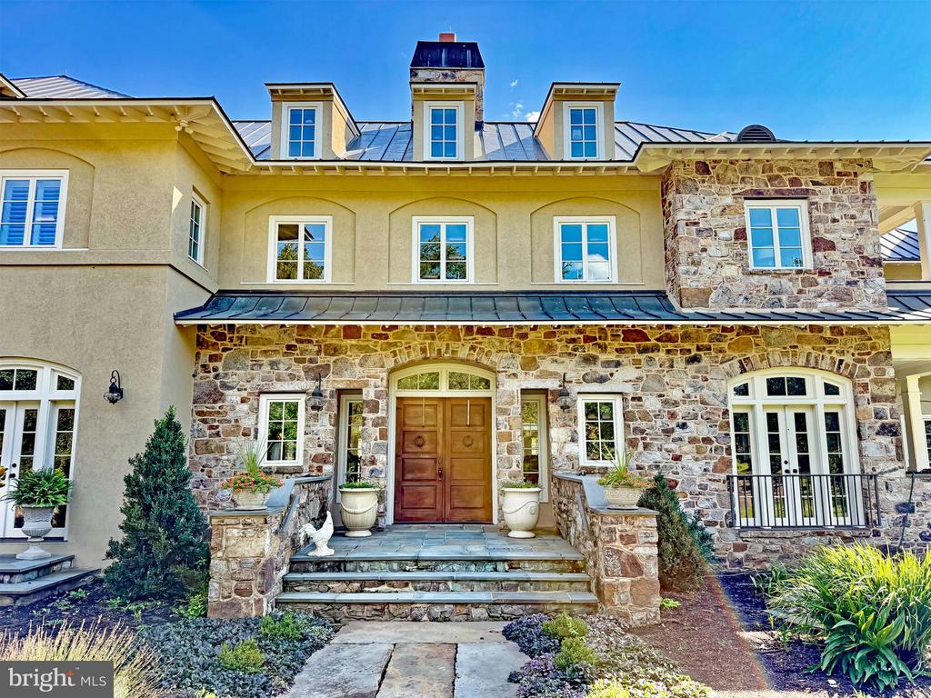 35387 CREEK RIDGE LANE
