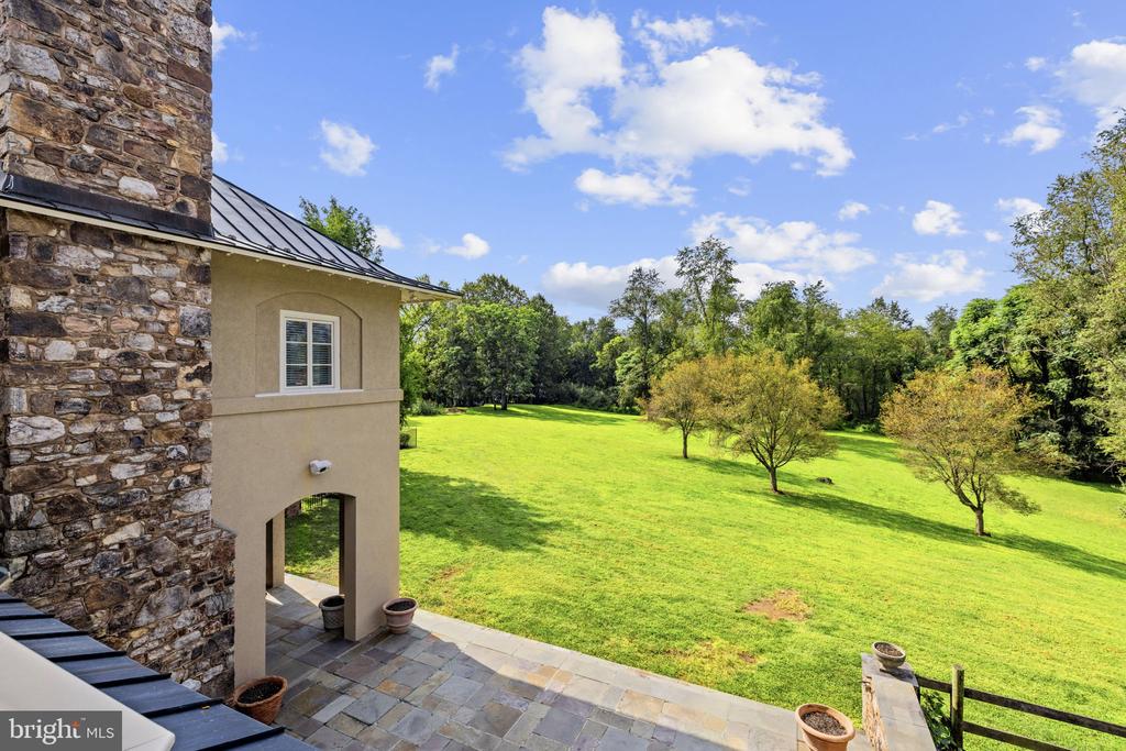 35387 CREEK RIDGE LANE