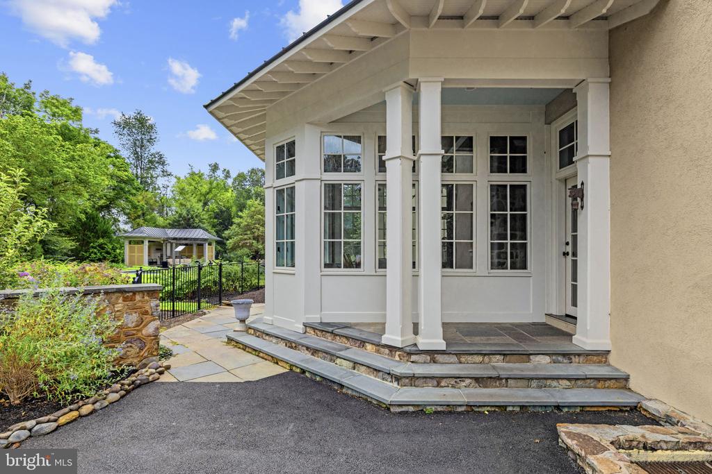 35387 CREEK RIDGE LANE