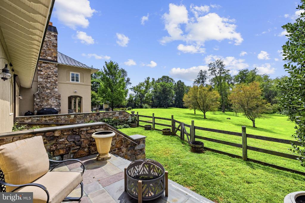 35387 CREEK RIDGE LANE