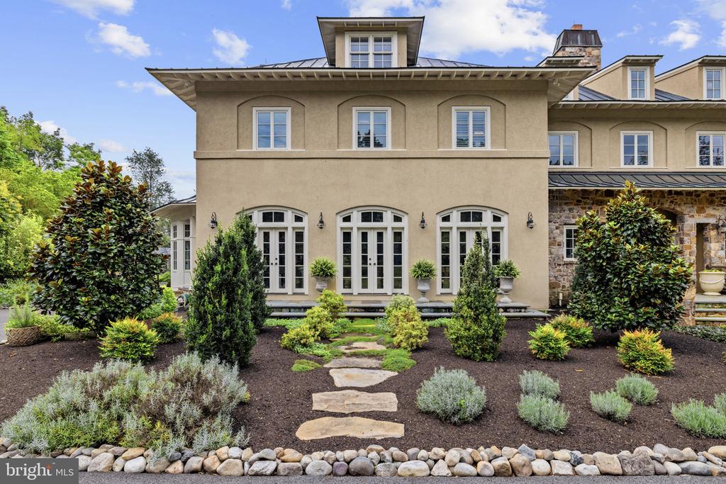 35387 CREEK RIDGE LANE