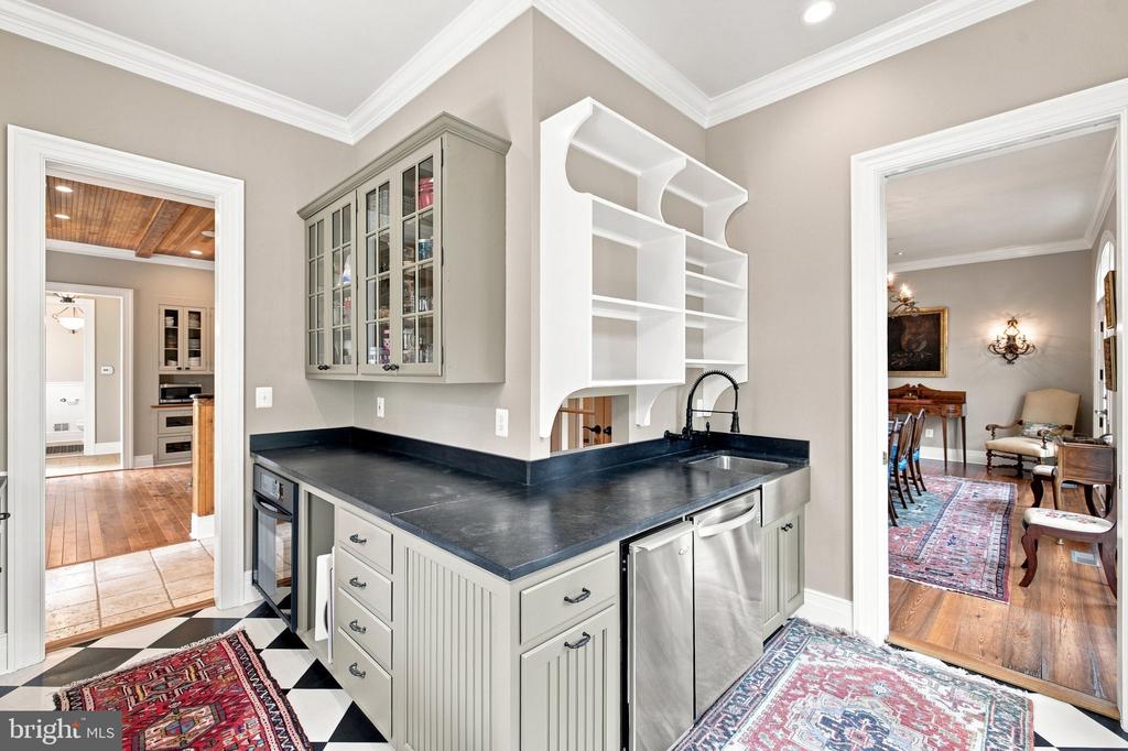 35387 CREEK RIDGE LANE