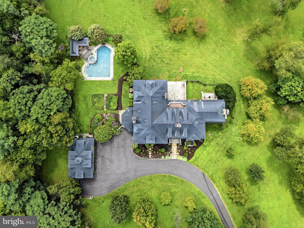 35387 CREEK RIDGE LANE