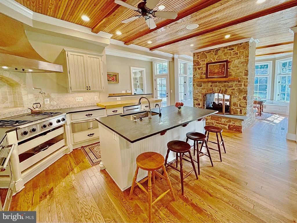 35387 CREEK RIDGE LANE