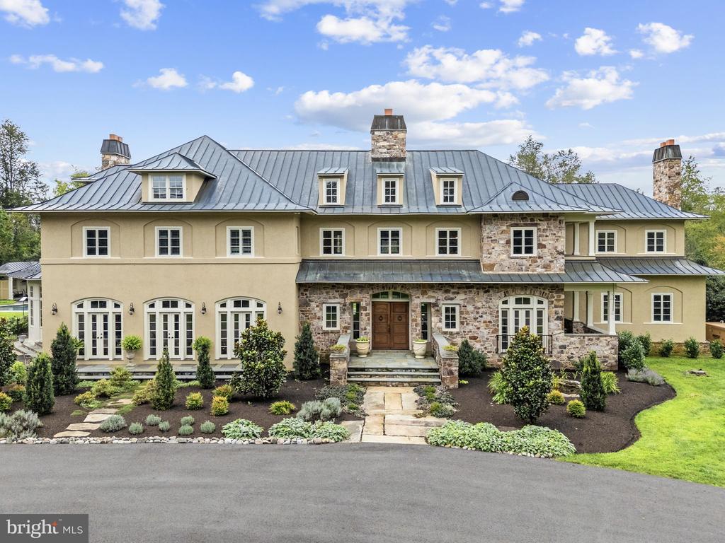 35387 CREEK RIDGE LANE
