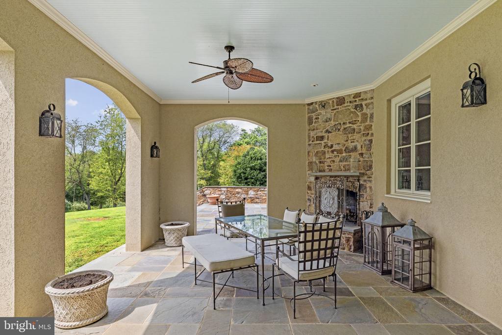 35387 CREEK RIDGE LANE