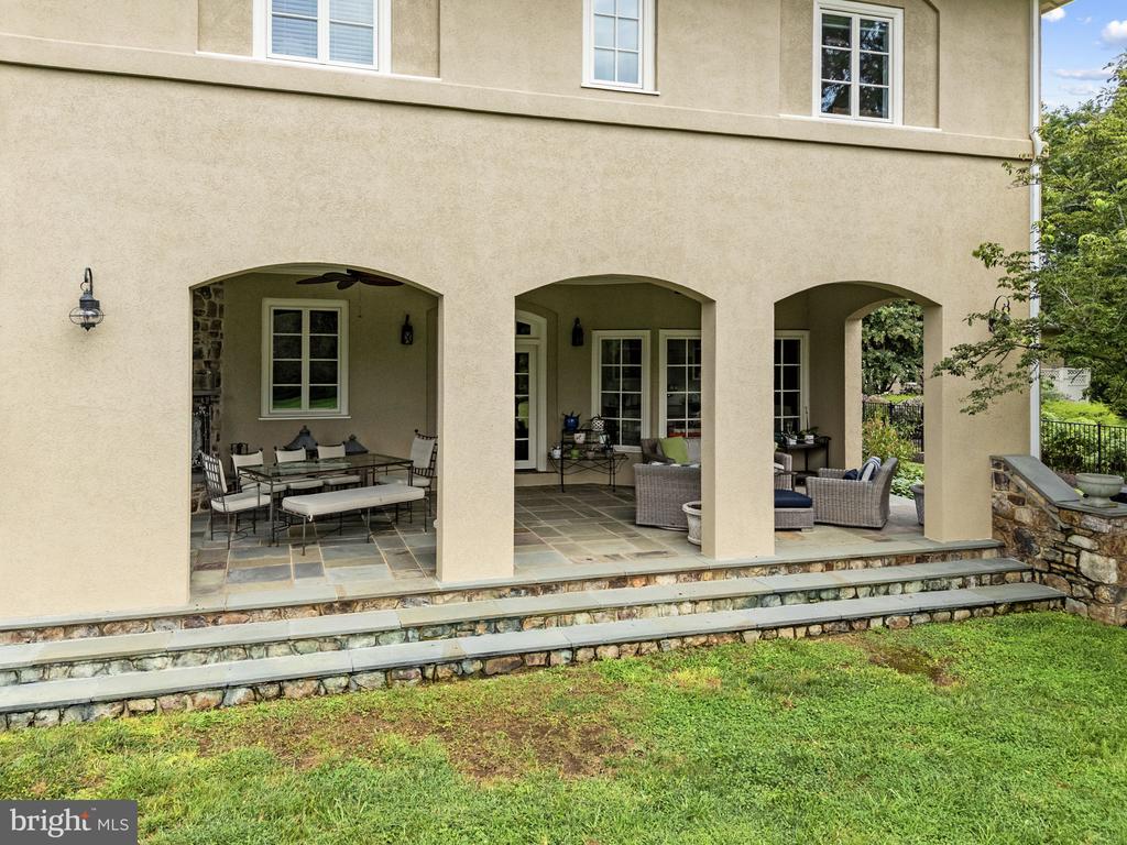 35387 CREEK RIDGE LANE