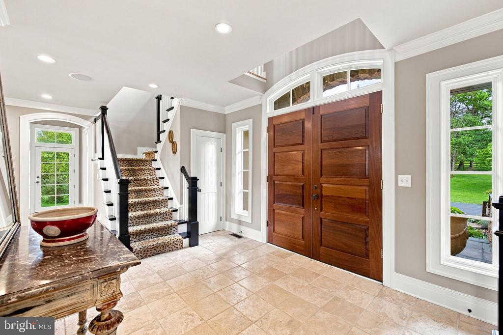 35387 CREEK RIDGE LANE