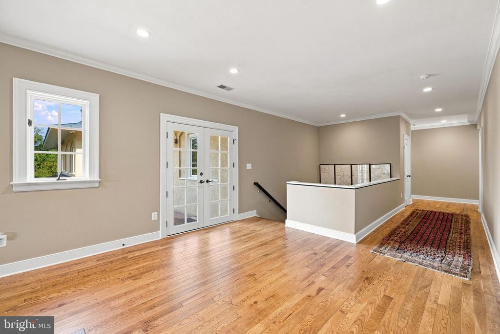 35387 CREEK RIDGE LANE