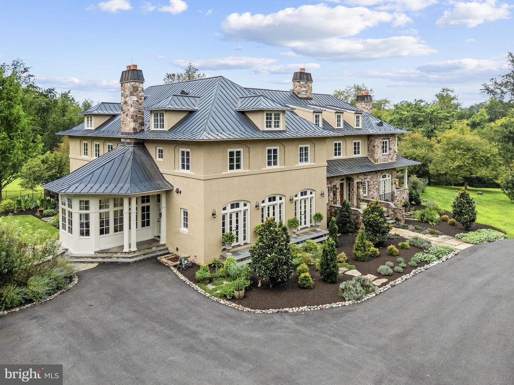 35387 CREEK RIDGE LANE