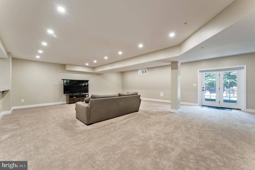 14428 EAGLE ISLAND COURT