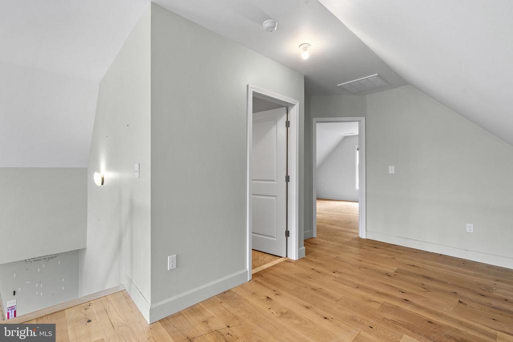 395 SEVEN PONDS ROAD