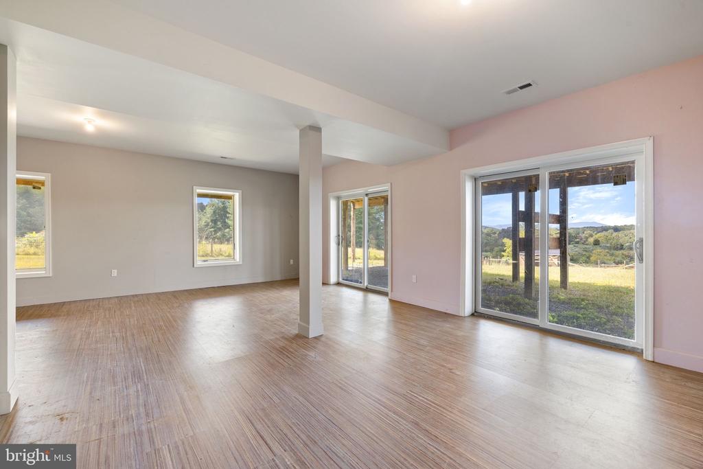 395 SEVEN PONDS ROAD