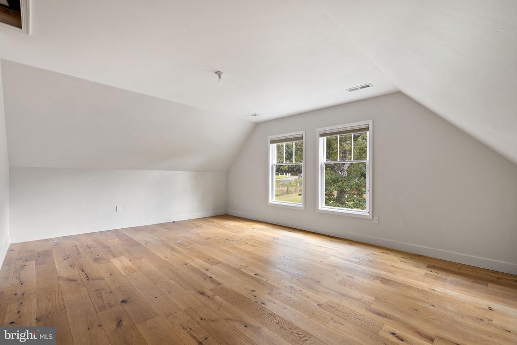 395 SEVEN PONDS ROAD