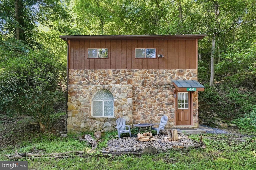 616 HARRIS DRIVE