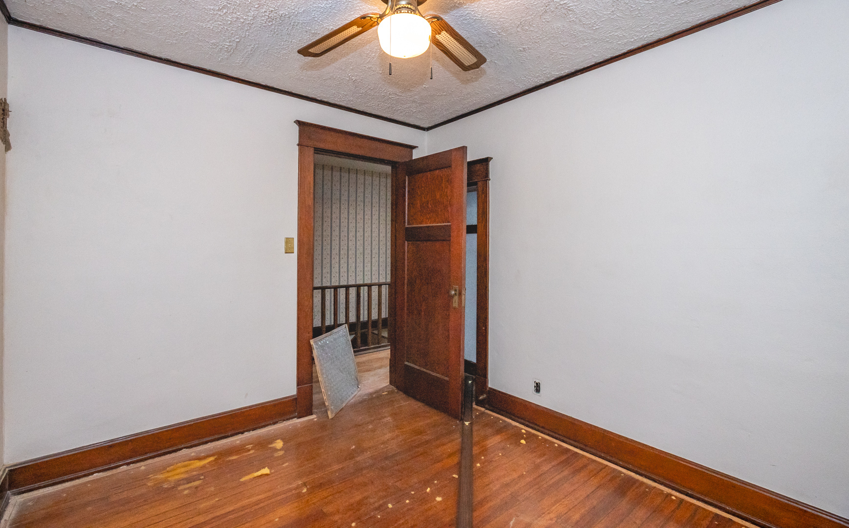 11817 E Washington Street