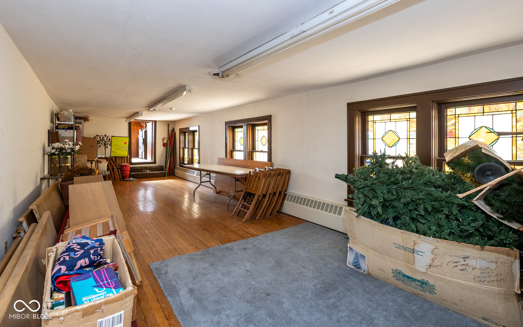 102 S 9th Avenue