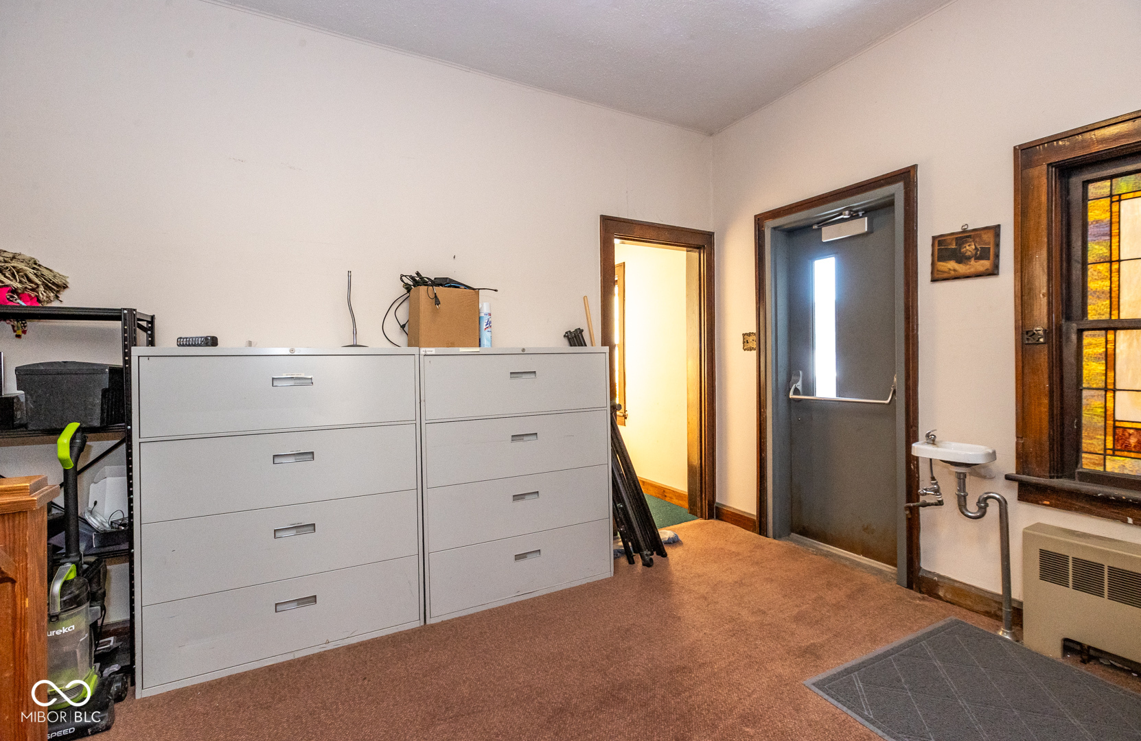 102 S 9th Avenue