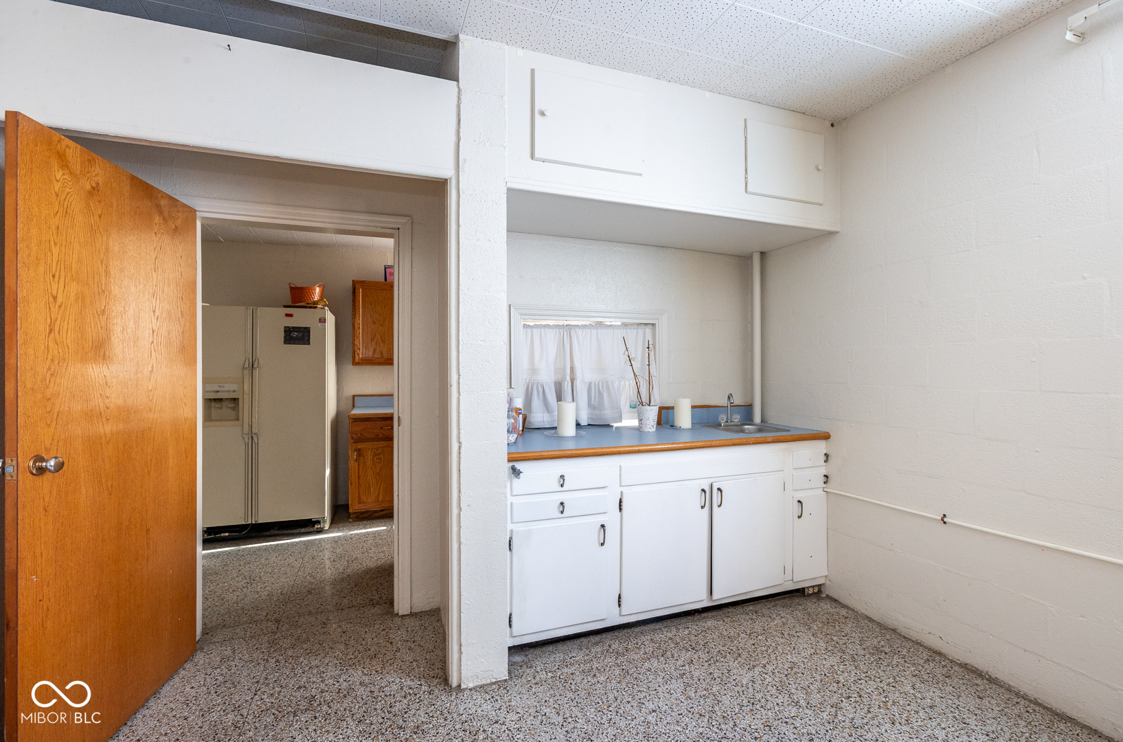 102 S 9th Avenue