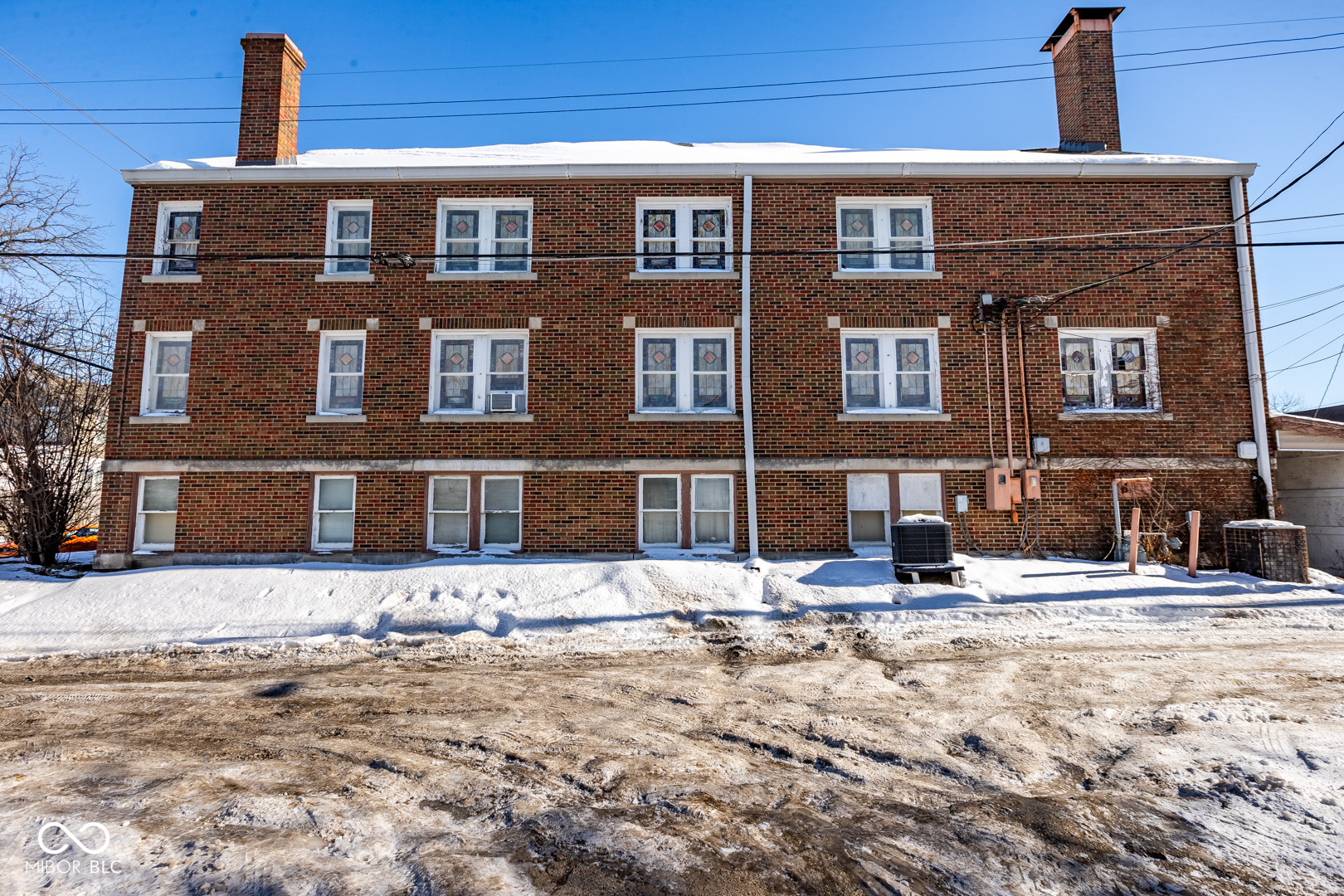 102 S 9th Avenue