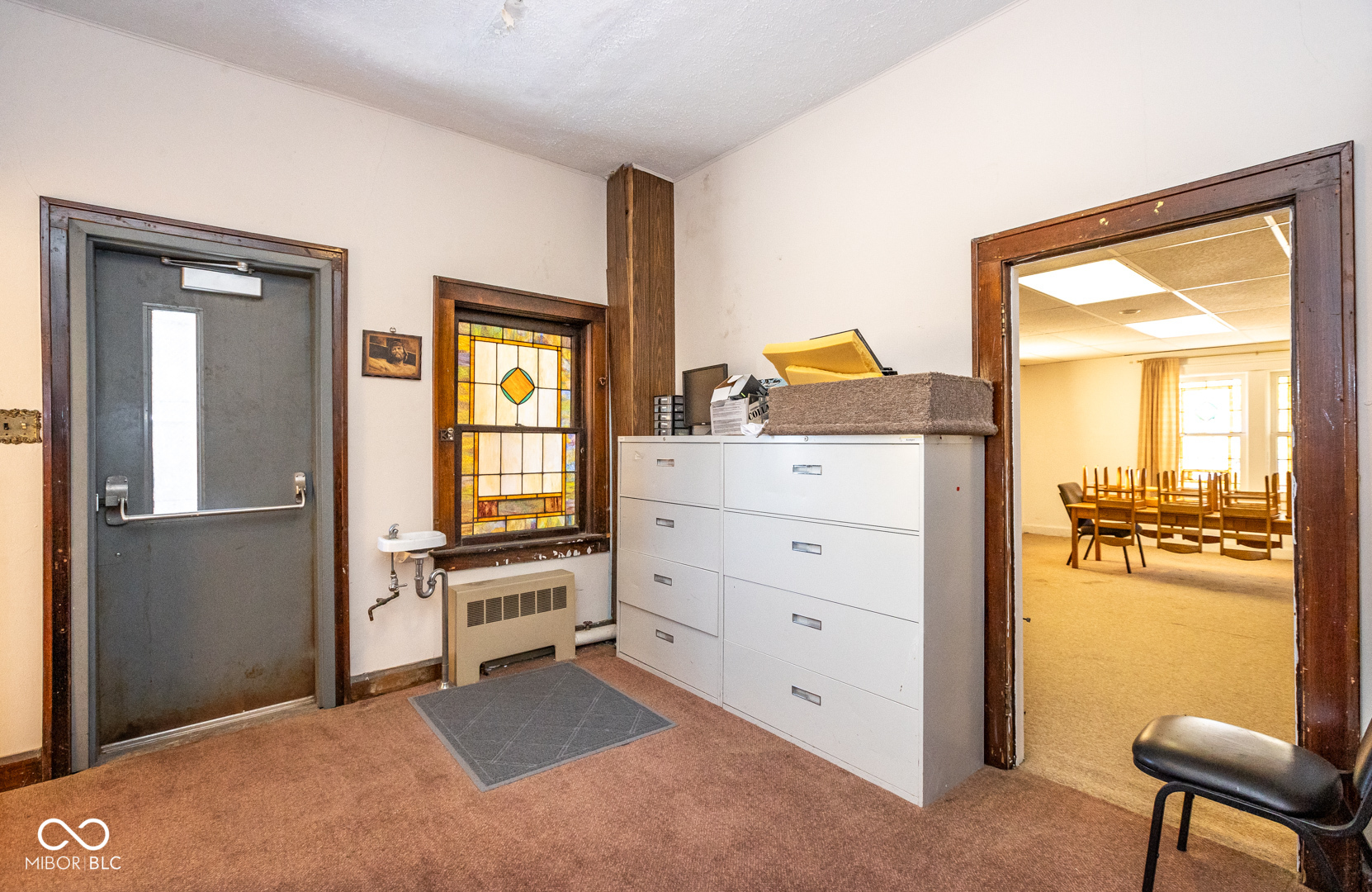102 S 9th Avenue