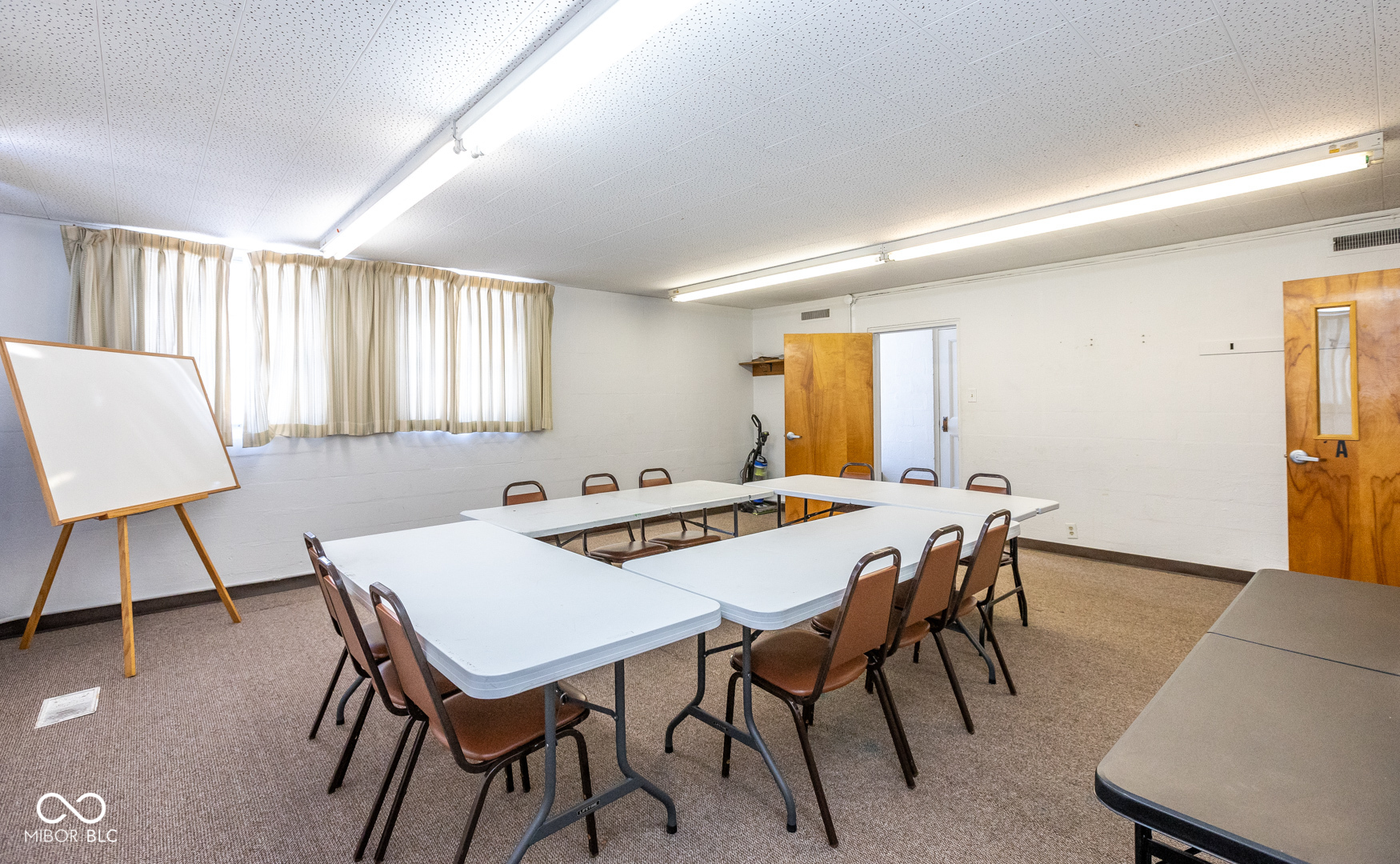 102 S 9th Avenue